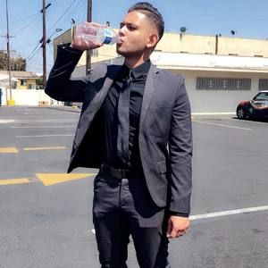 Meet your Posher, Christopher